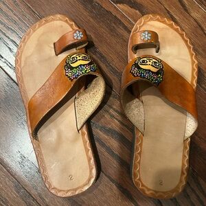 Kids Brown Embellished Slippers size 2 in Mexico